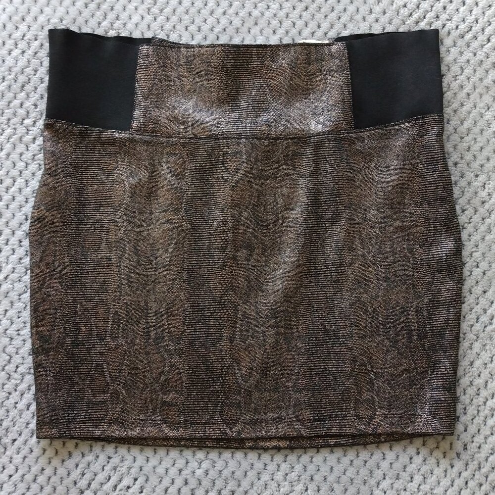 Charlotte Russe Snakeskin Metallic Mini Skirt Size M - Picture 1 of 8